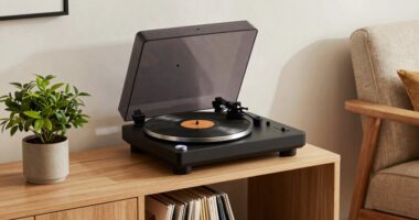 compact turntables for apartments