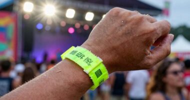 festival wristband scanning issues