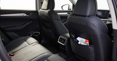 maintain organized vehicle interior