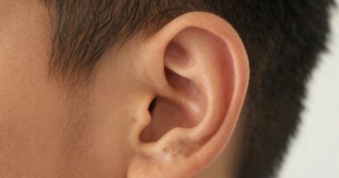 distinguishing tone from luminance