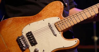 minimalist sounds enhance live performances
