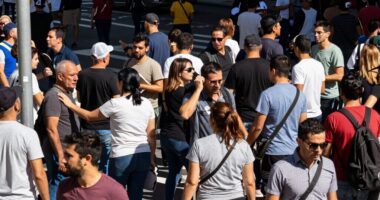 monitoring crowd movement safety
