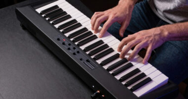 13 Best Stage Keyboard for Live Bands in 2026